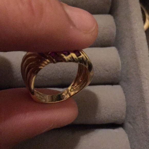 Ruby ring - Picture 2 of 3